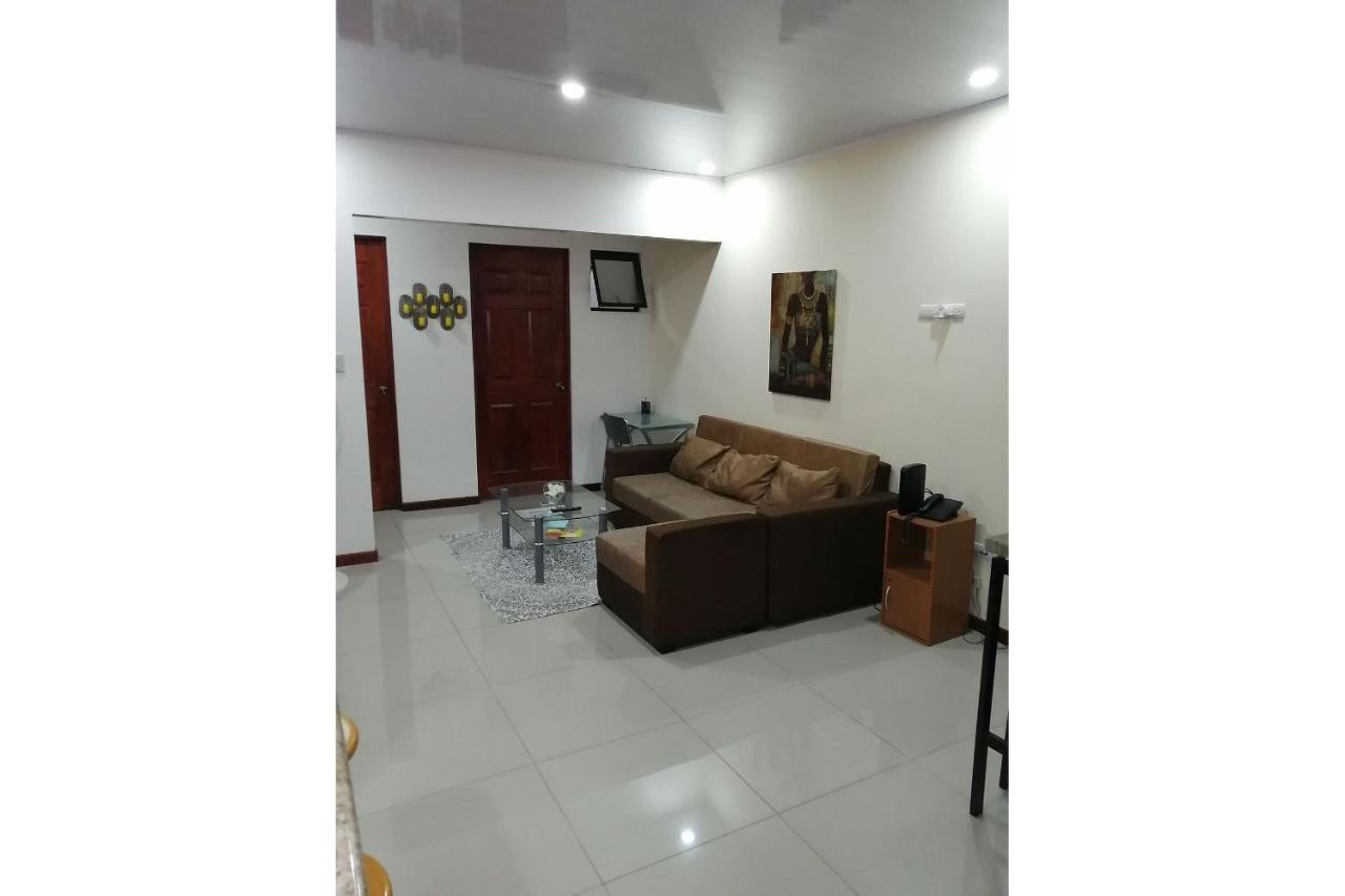 פוארטו לימון Aptos Casa Caribe, Habitaciones Privadas En Aptos Compartidos & Aptos Completos Con Auto Entrada מראה חיצוני תמונה