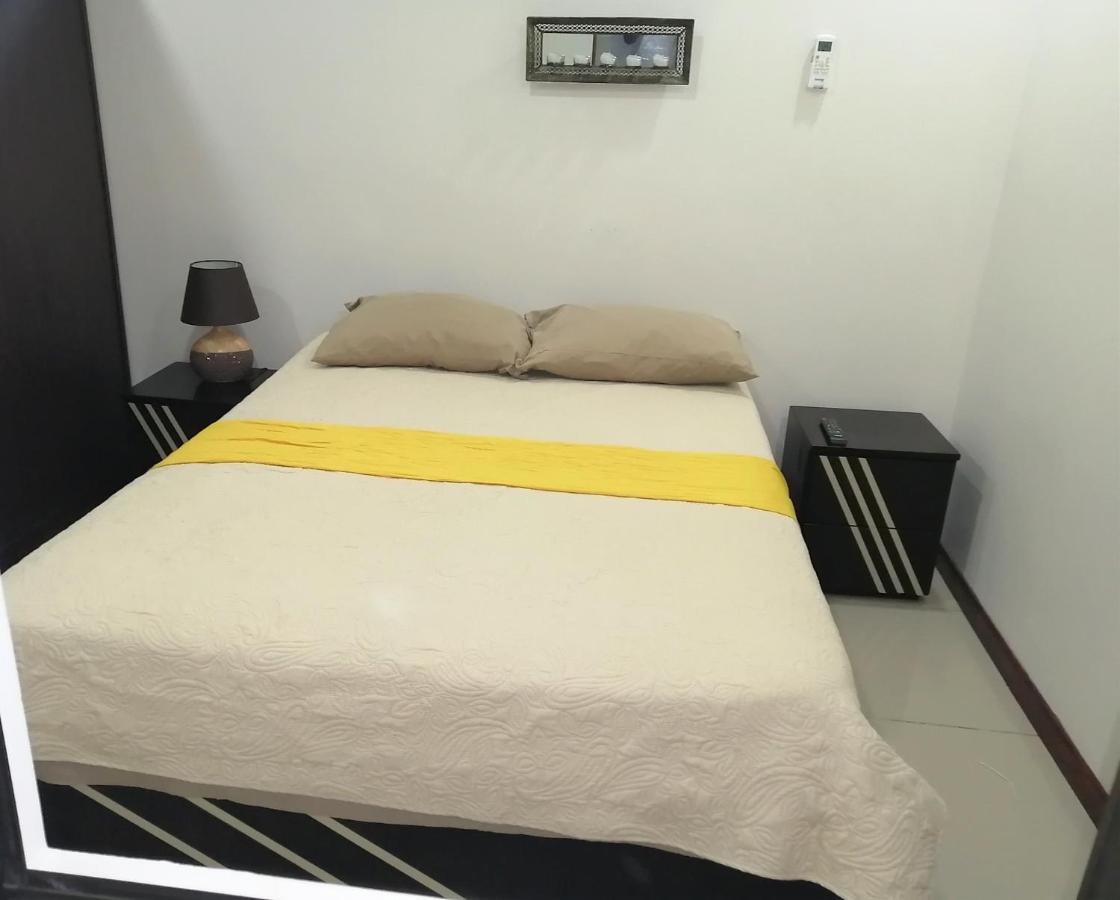 פוארטו לימון Aptos Casa Caribe, Habitaciones Privadas En Aptos Compartidos & Aptos Completos Con Auto Entrada מראה חיצוני תמונה